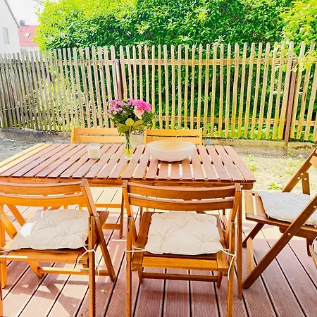Modern-neu-nespresso-balkon-parkplatz Apartament