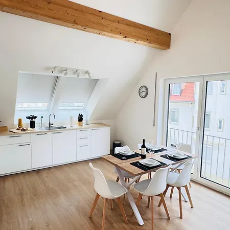 Modern-neu-nespresso-balkon-parkplatz * Augsburgo