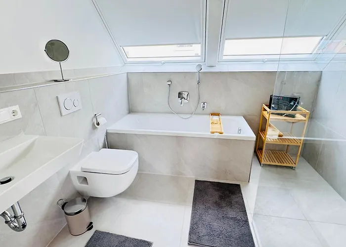 Διαμέρισμα Modern-neu-nespresso-balkon-parkplatz *