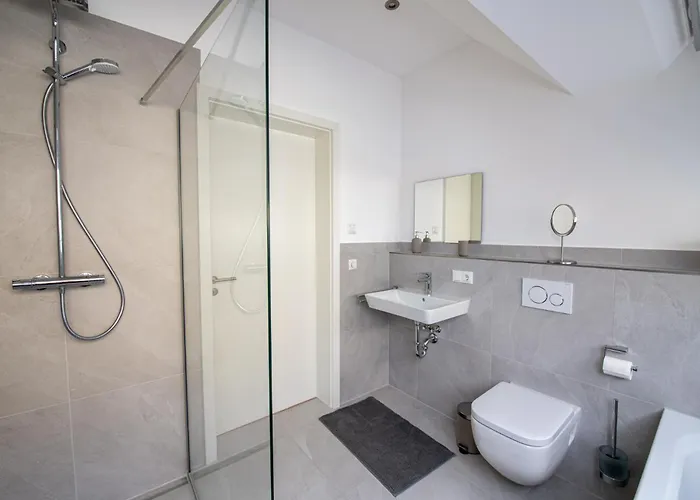 Modern-neu-nespresso-balkon-parkplatz