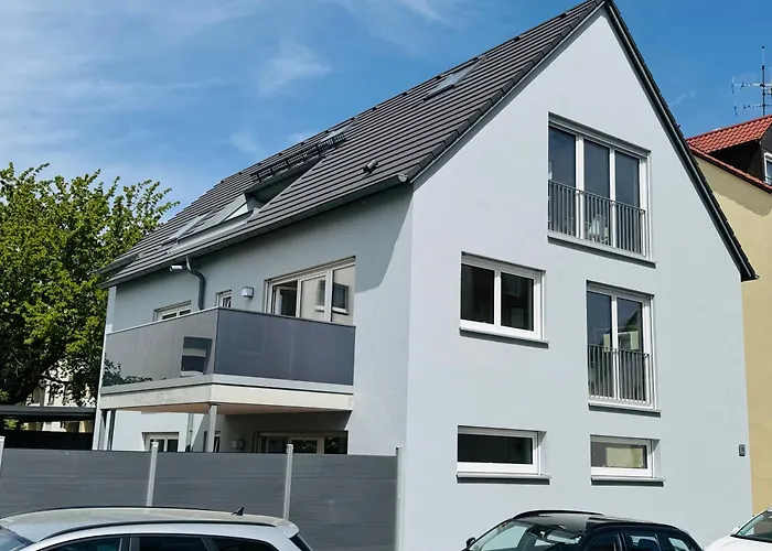 Modern-neu-nespresso-balkon-parkplatz